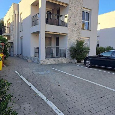 Apartman Lozancic Vir Zewnętrze zdjęcie
